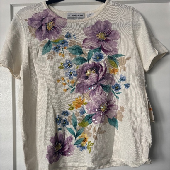Floral blouse - Picture 1 of 5